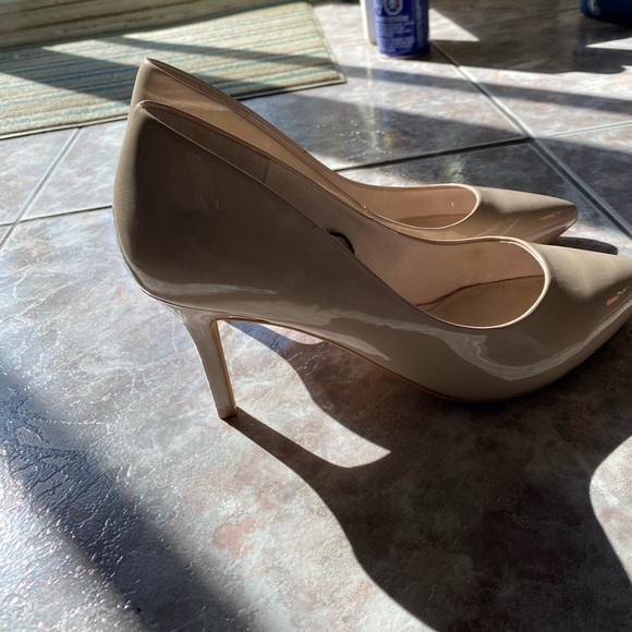 H&M new beige neutral heels leather - Picture 3 of 7